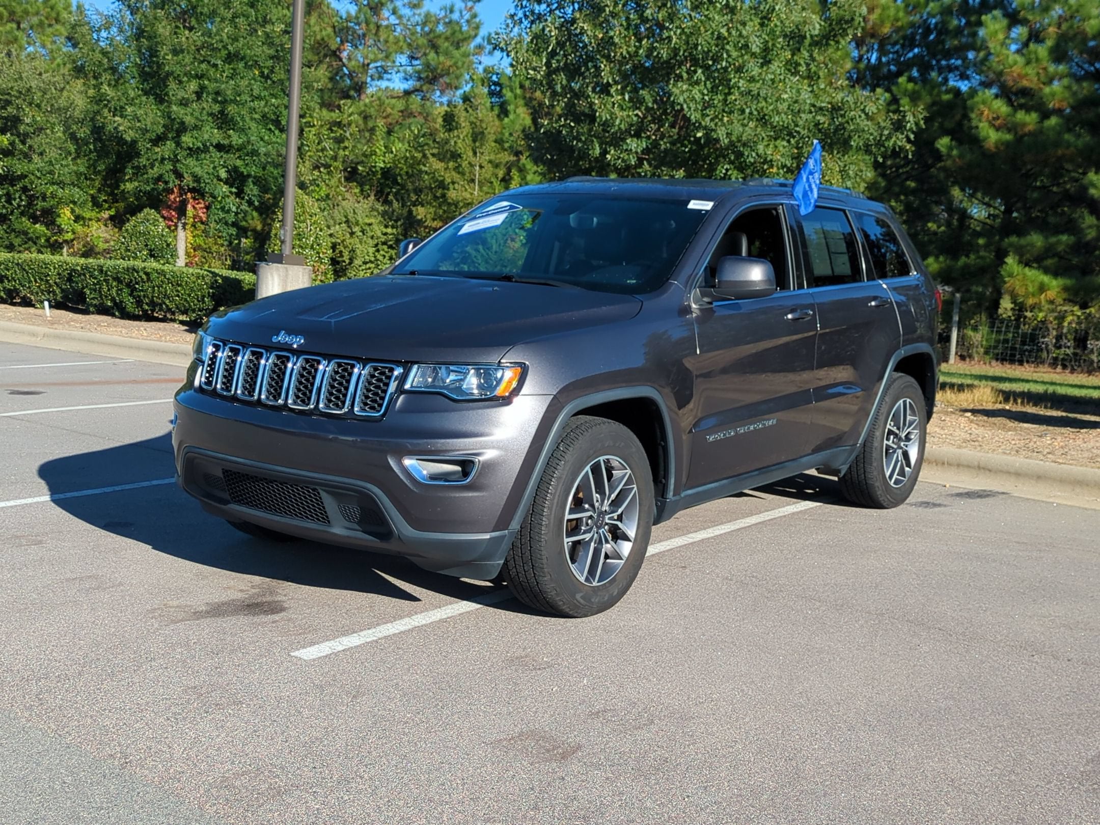 2020 Jeep Grand Cherokee Laredo E