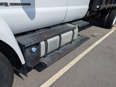 2017 Ford F-750SD Base