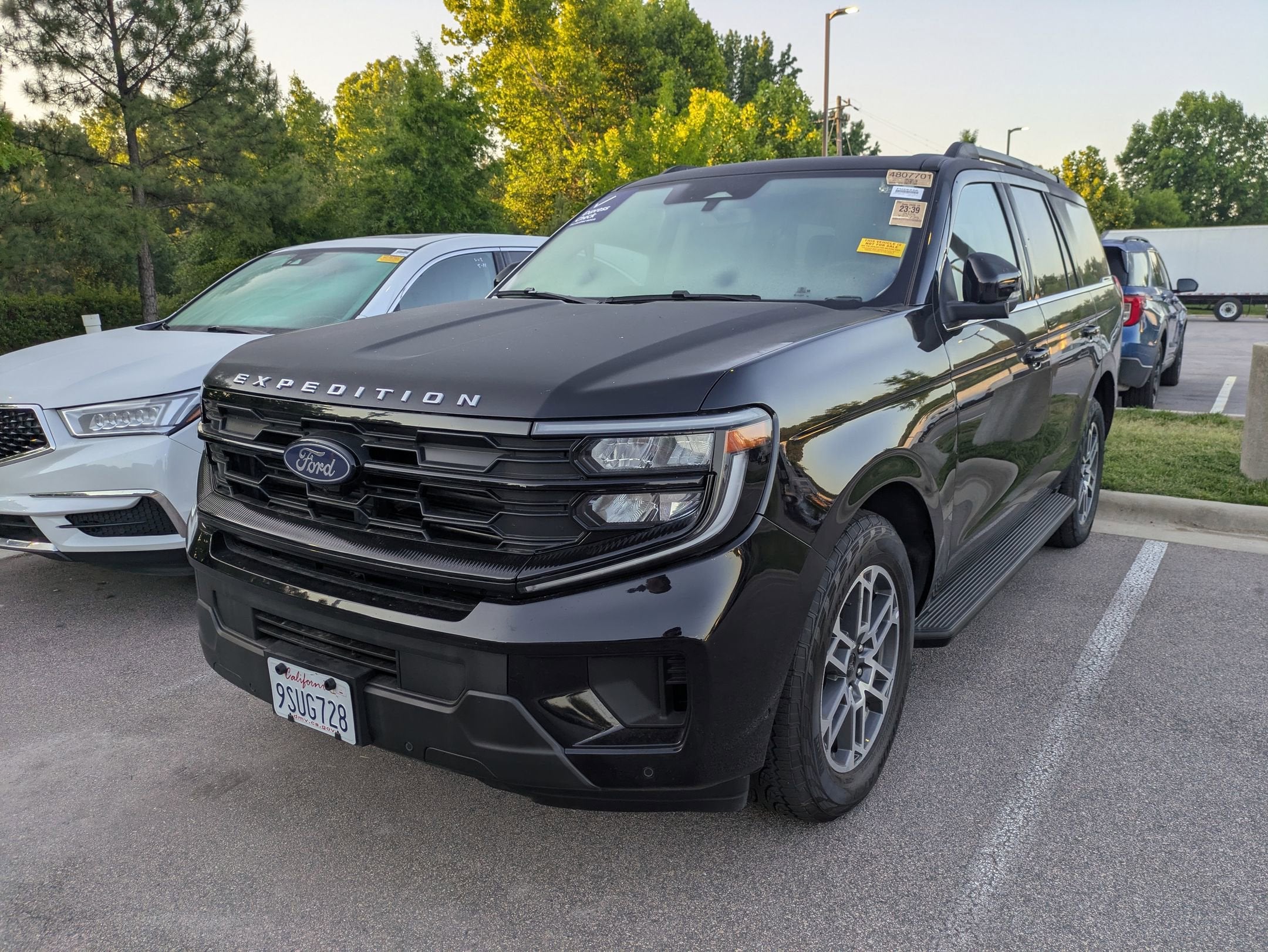 2025 Ford Expedition Active