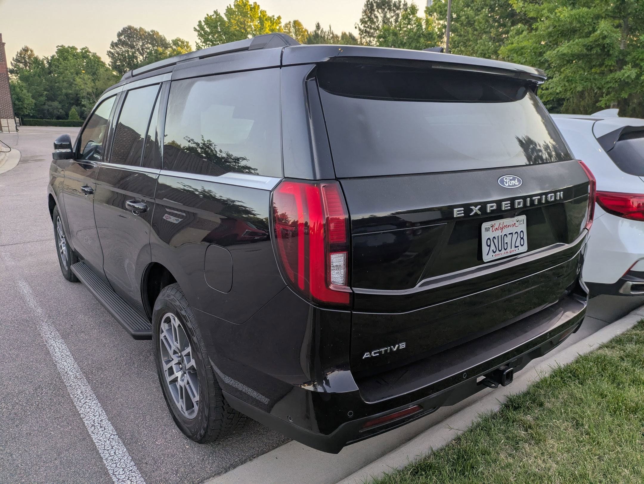 2025 Ford Expedition Active