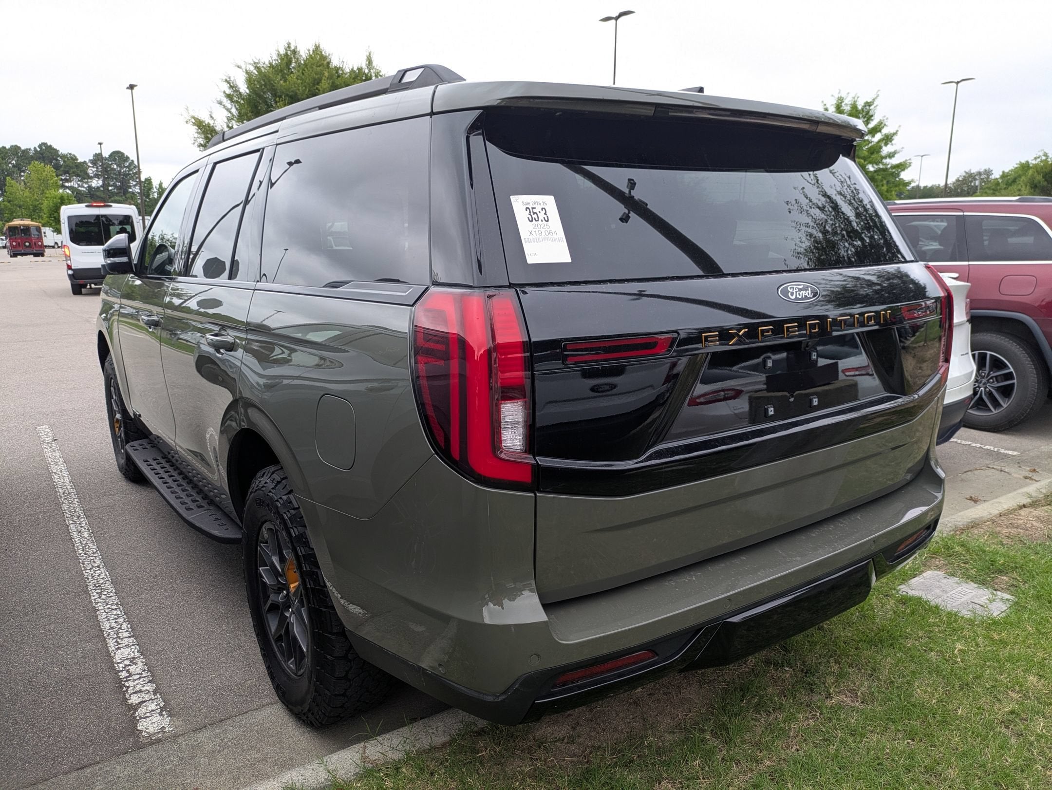 2025 Ford Expedition Tremor