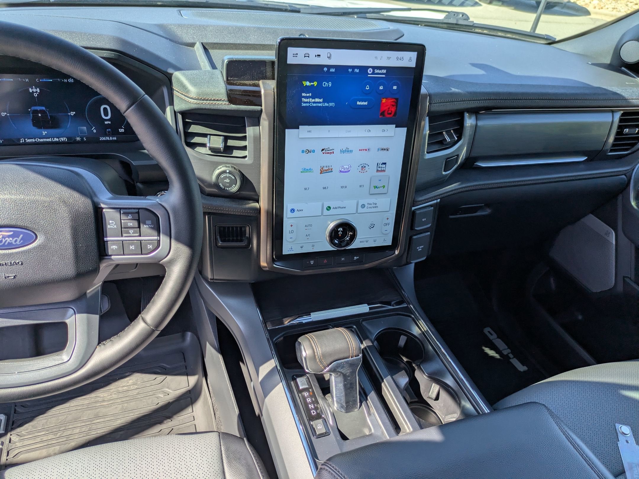 2025 Ford F-150 Lightning LARIAT