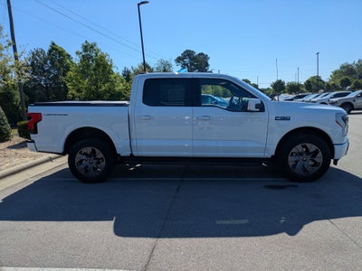 2025 Ford F-150 Lightning LARIAT