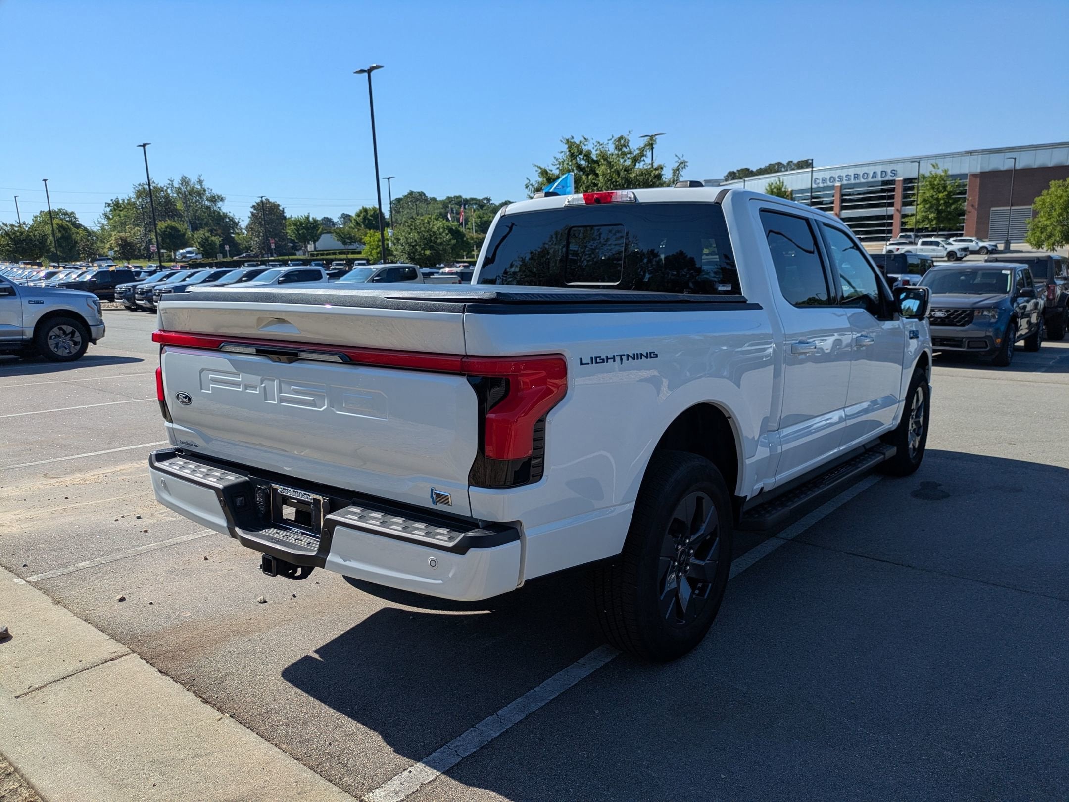 2025 Ford F-150 Lightning LARIAT