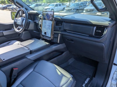 2025 Ford F-150 Lightning LARIAT