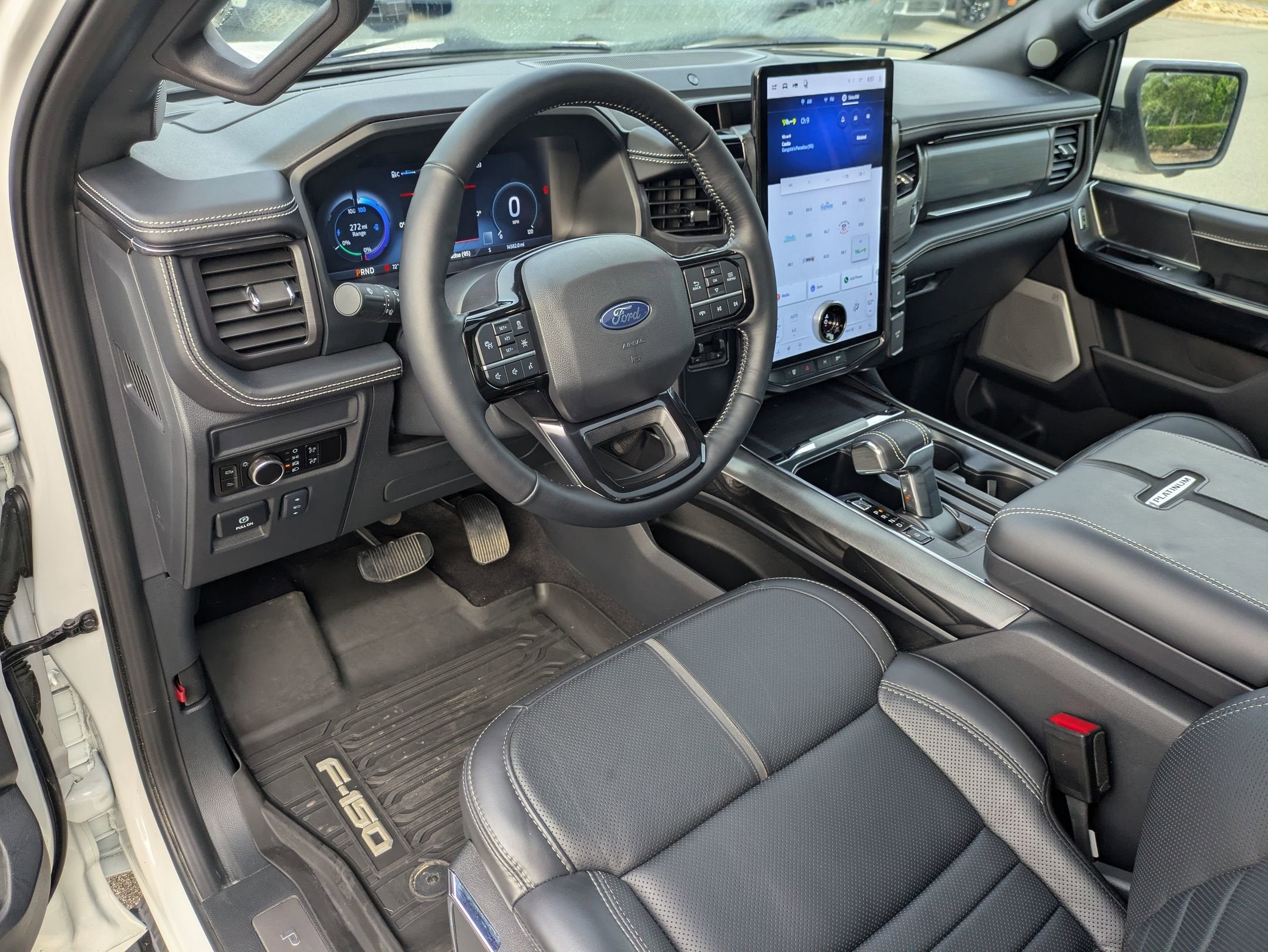 2025 Ford F-150 Lightning Platinum