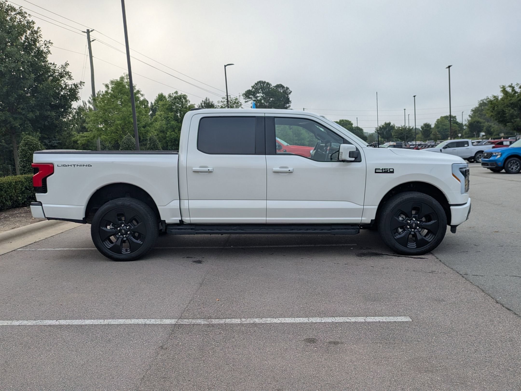 2025 Ford F-150 Lightning Platinum