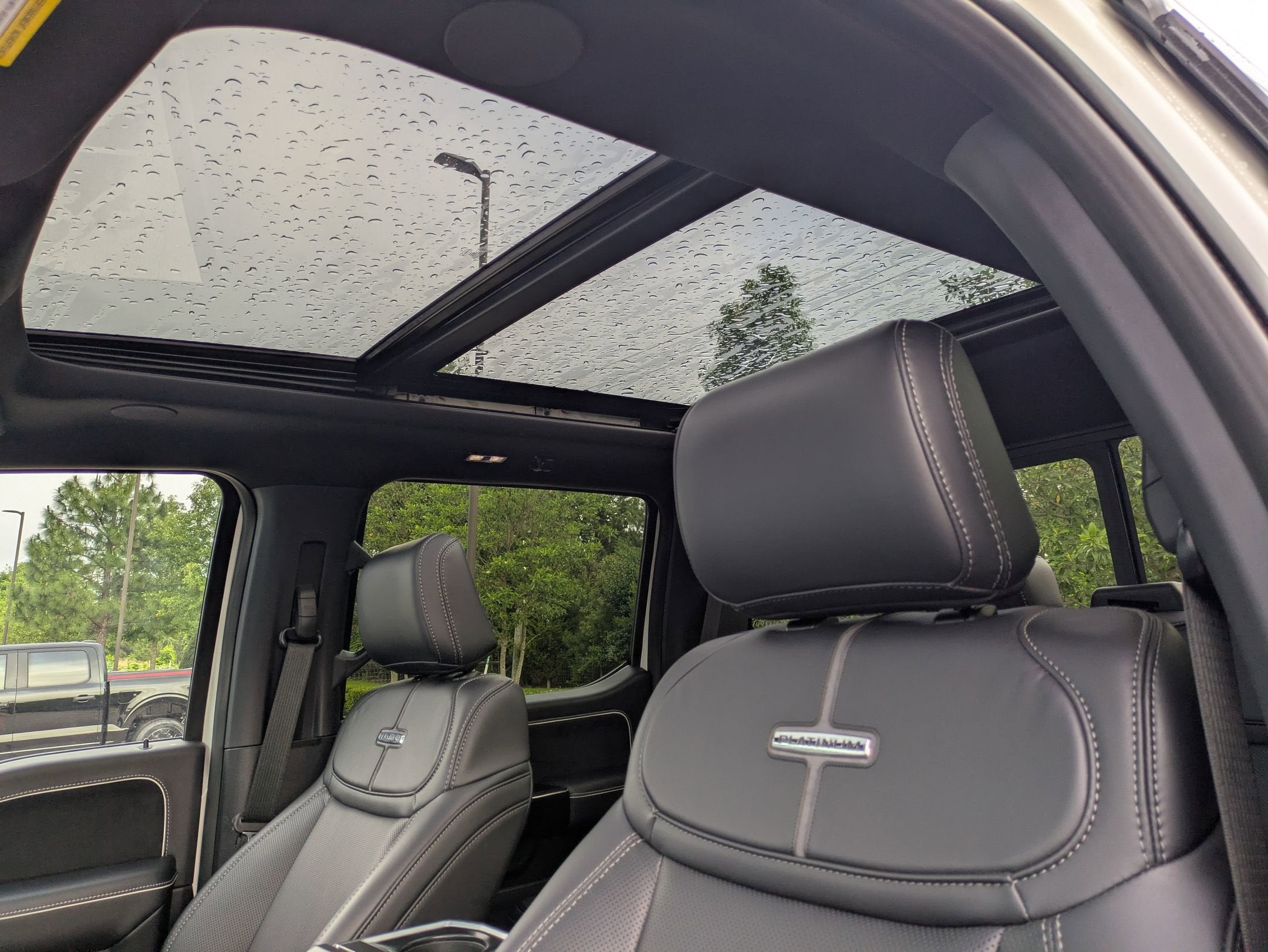 2025 Ford F-150 Lightning Platinum