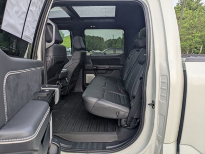 2025 Ford F-150 Lightning Platinum
