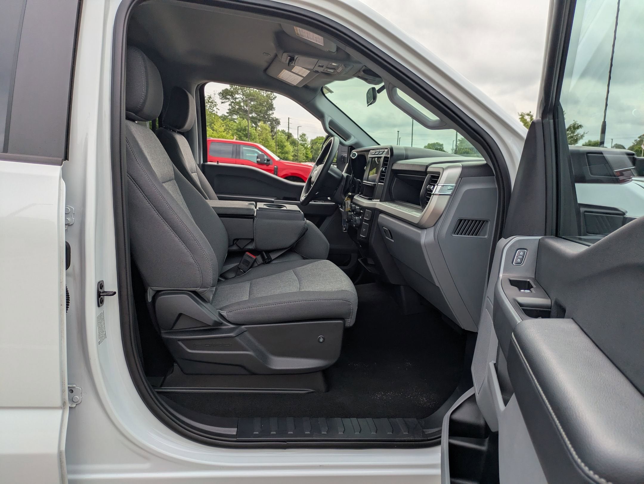 2024 Ford Super Duty F-250 SRW XL