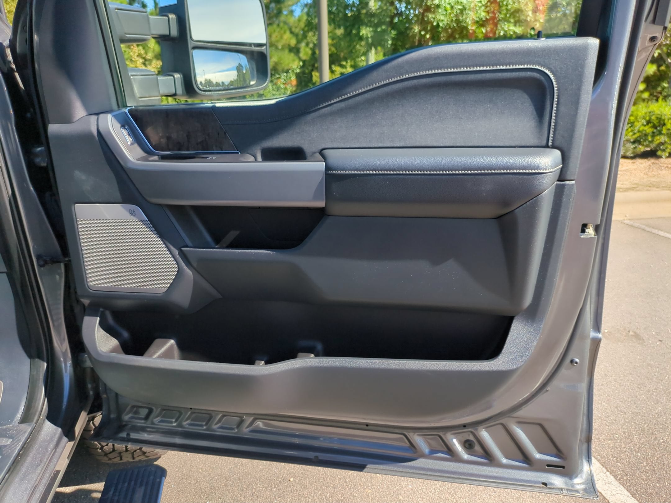 2024 Ford Super Duty F-250 SRW LARIAT
