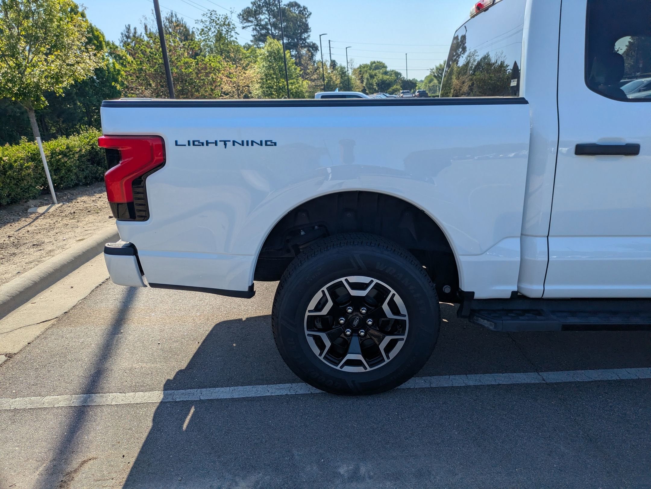 2023 Ford F-150 Lightning XLT