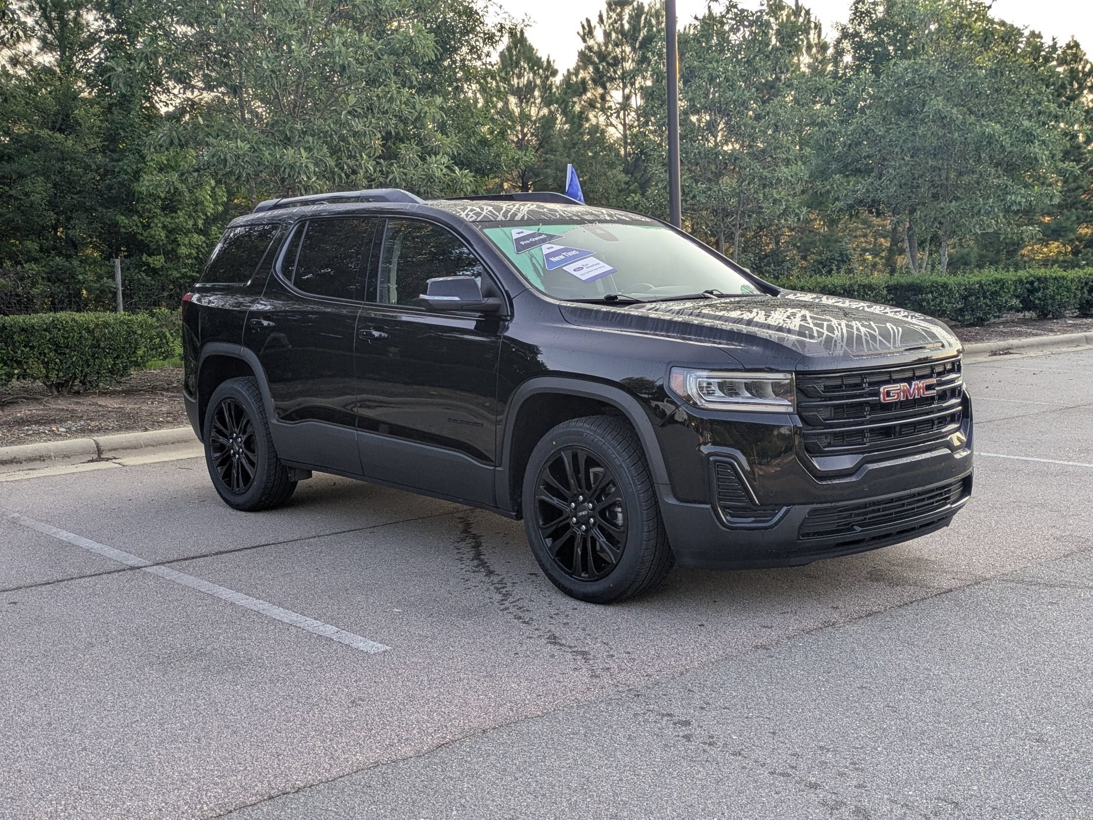 2023 GMC Acadia SLE