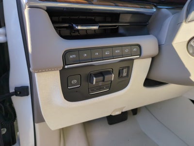 2024 Cadillac Escalade ESV 4WD Sport Platinum