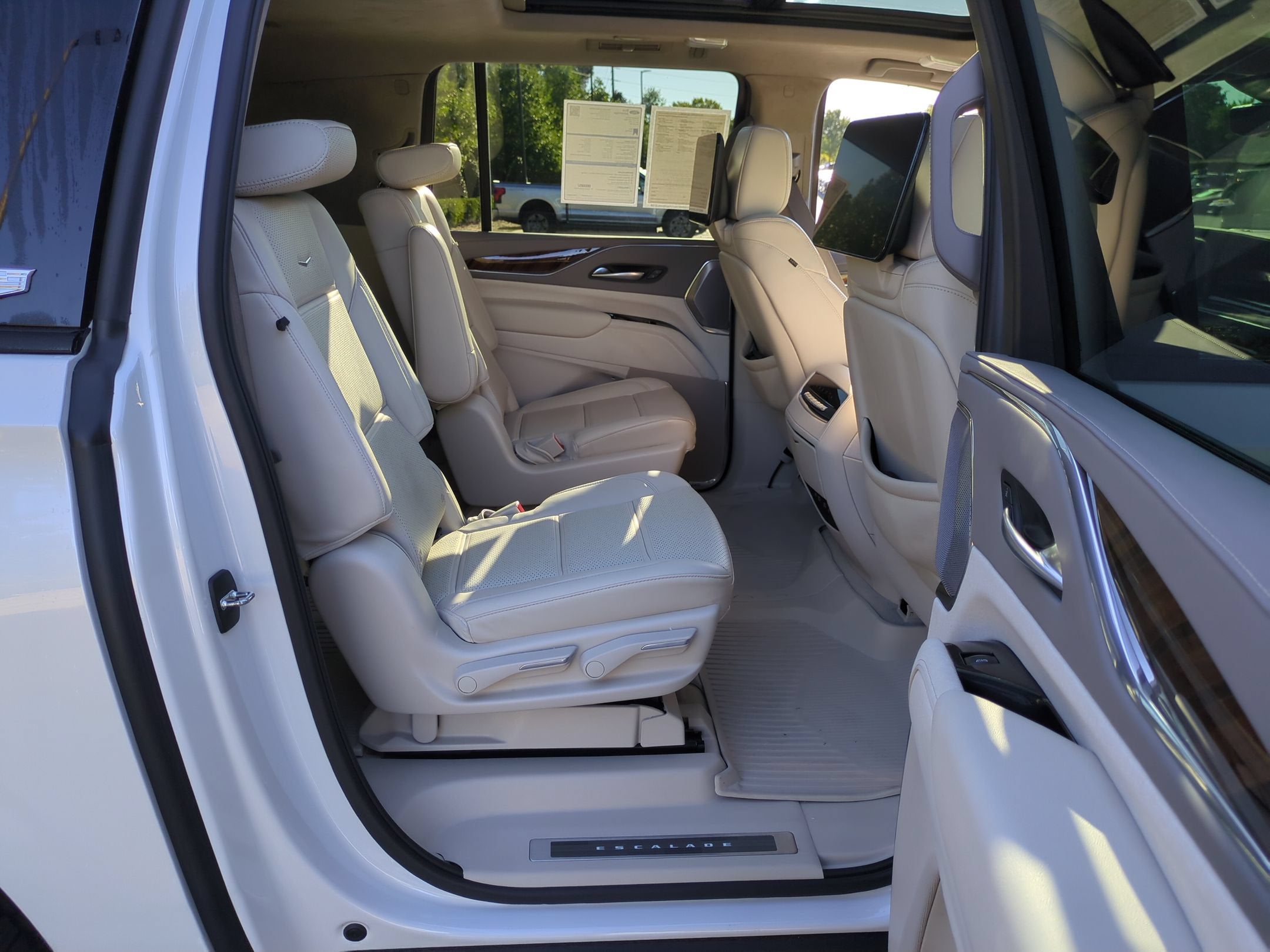 2024 Cadillac Escalade ESV 4WD Sport Platinum