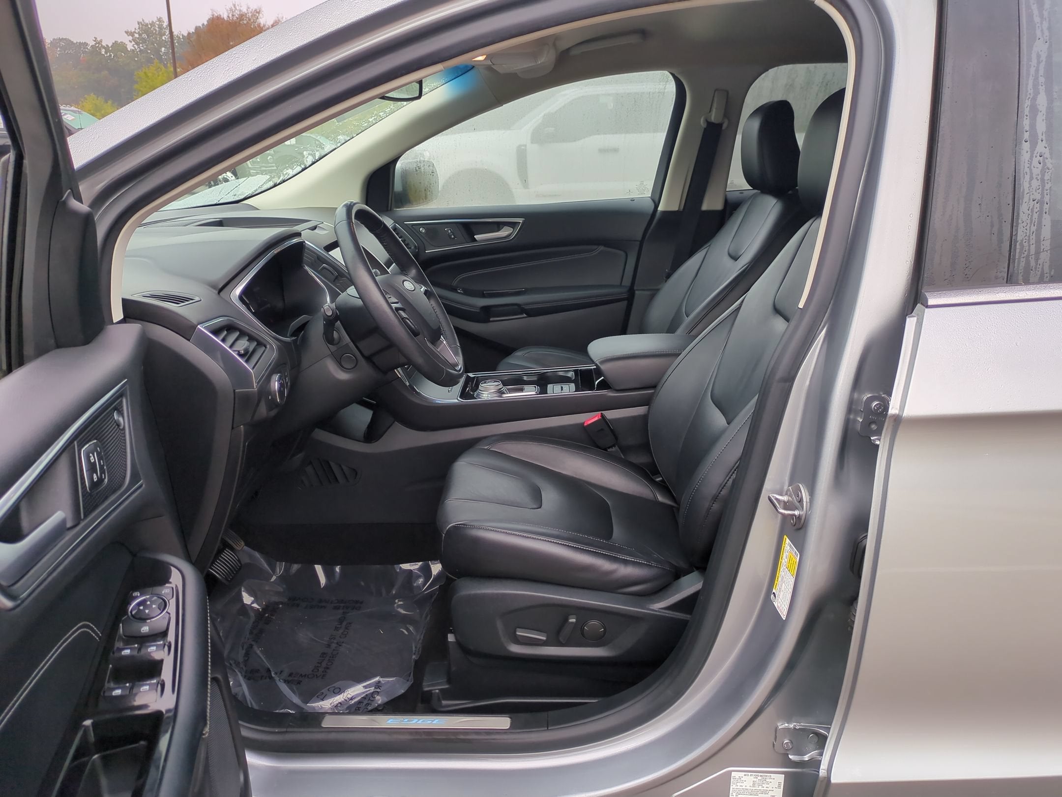 2020 Ford Edge Titanium