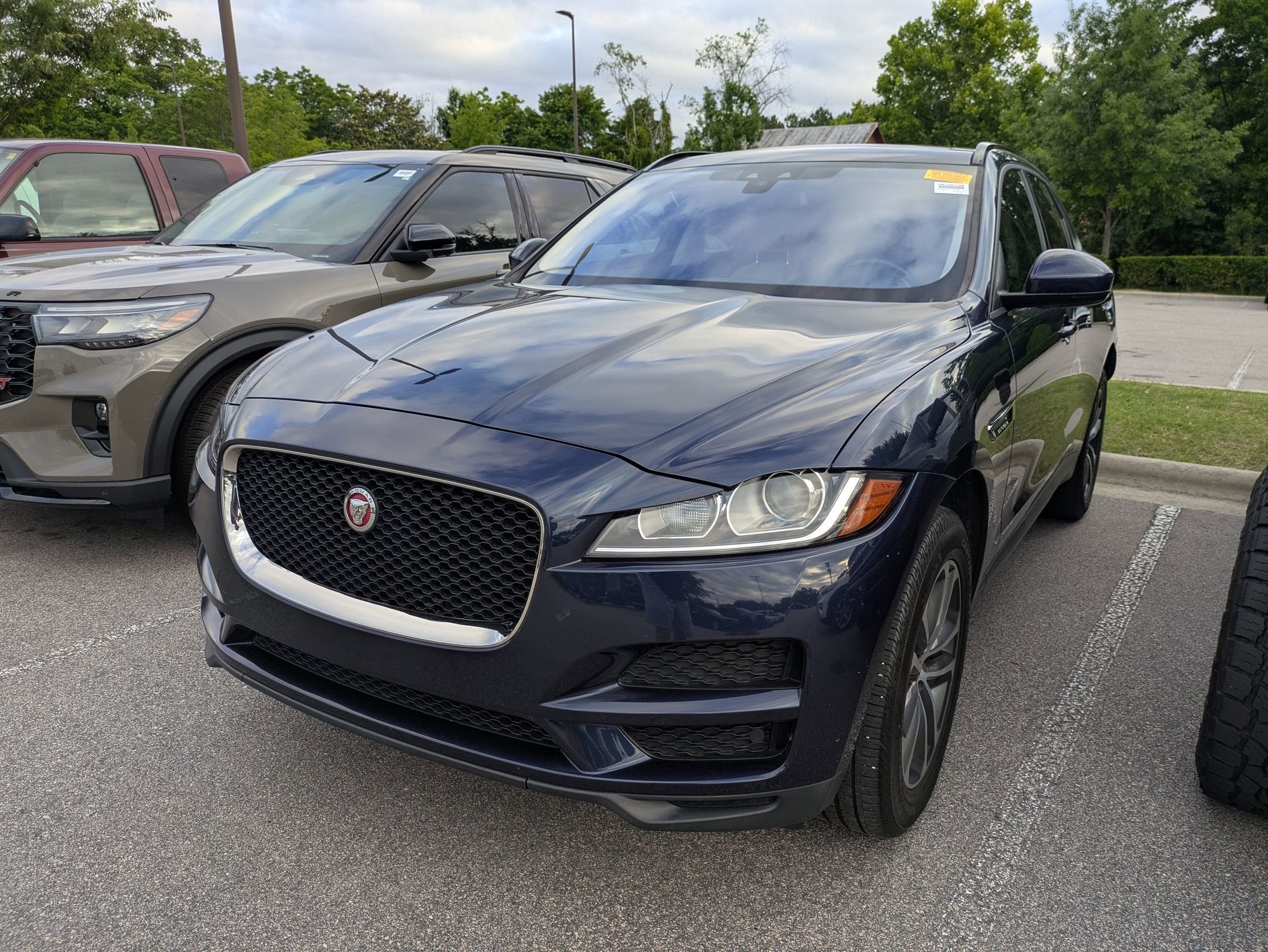 2018 Jaguar F-PACE 25t Premium