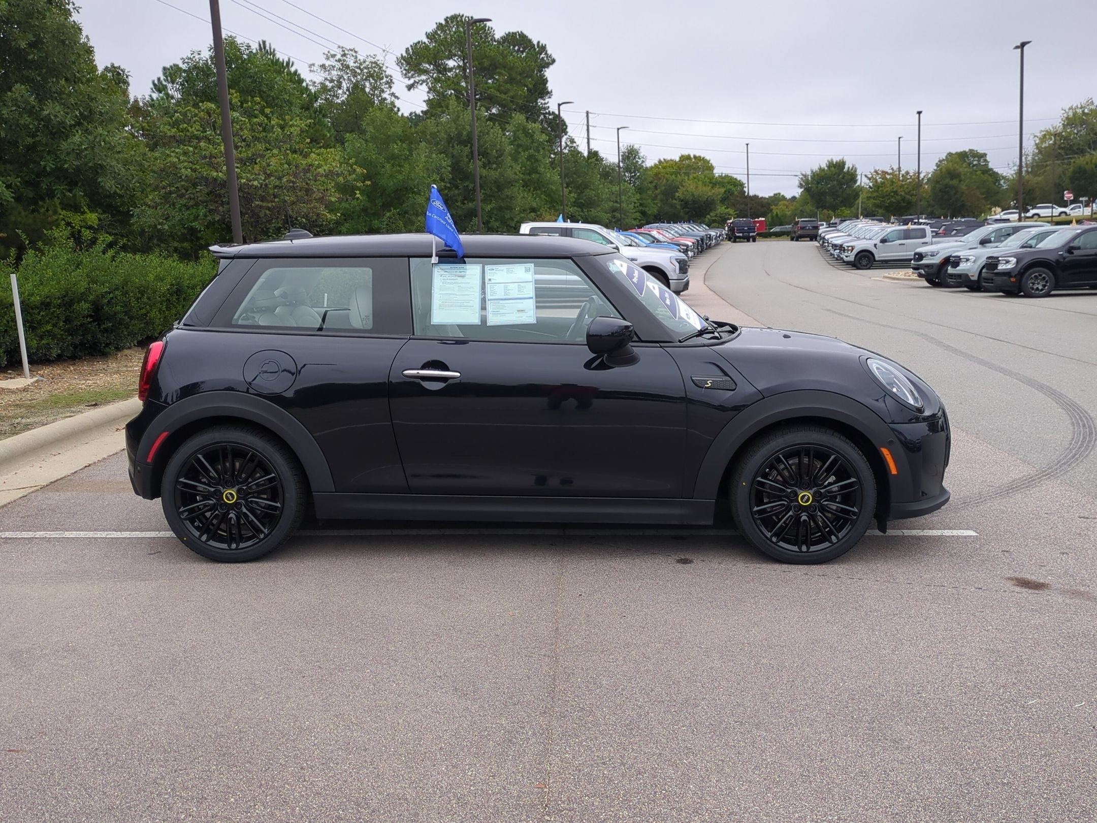 2023 MINI Hardtop 2 Door Cooper SE