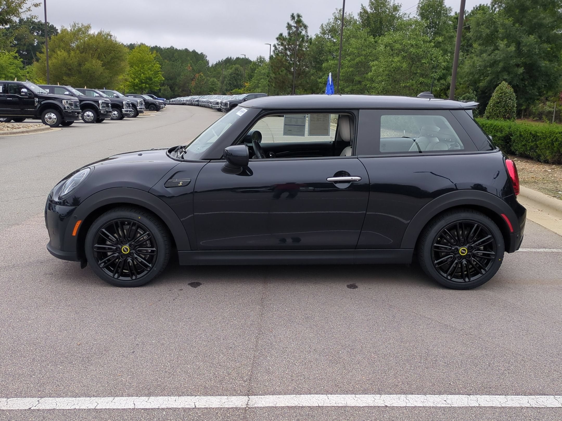 2023 MINI Hardtop 2 Door Cooper SE