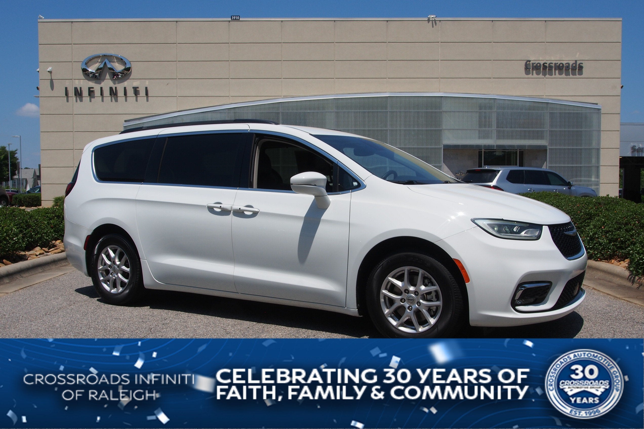 2022 Chrysler Pacifica Touring L