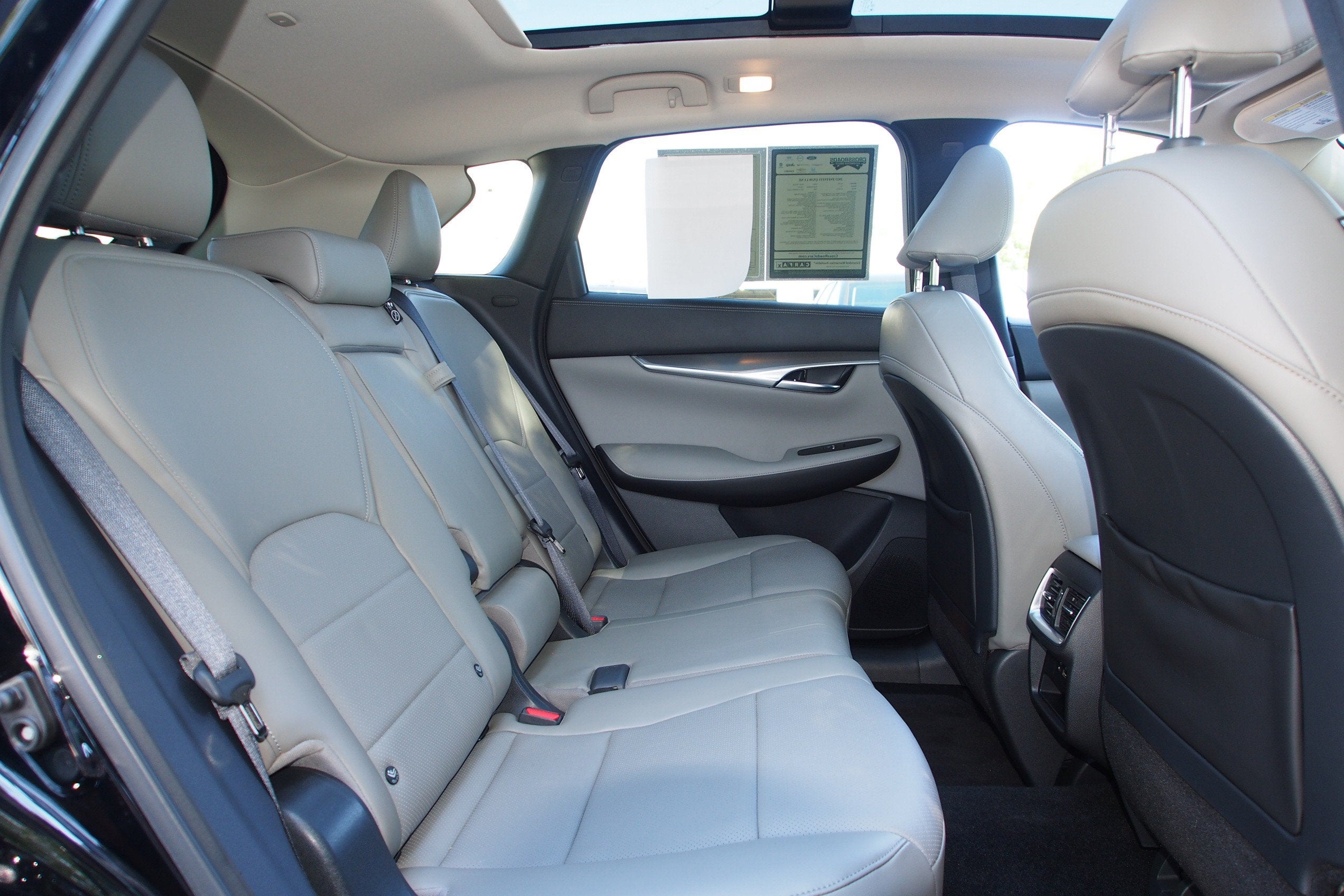 2023 INFINITI QX50 LUXE