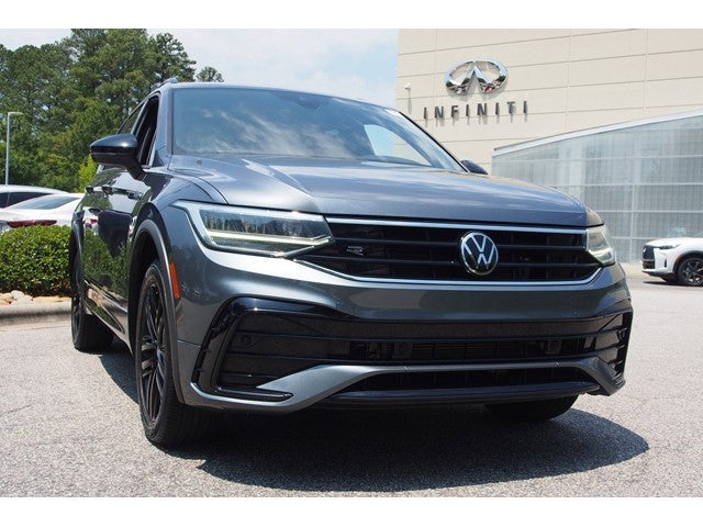 2022 Volkswagen Tiguan SE R-Line Black