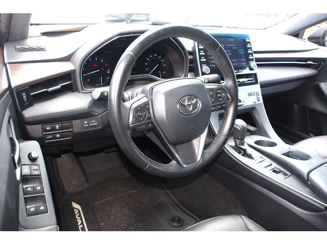 2019 Toyota Avalon XLE