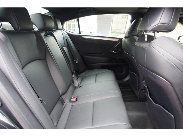 2024 Lexus ES ES 300h F SPORT Handling