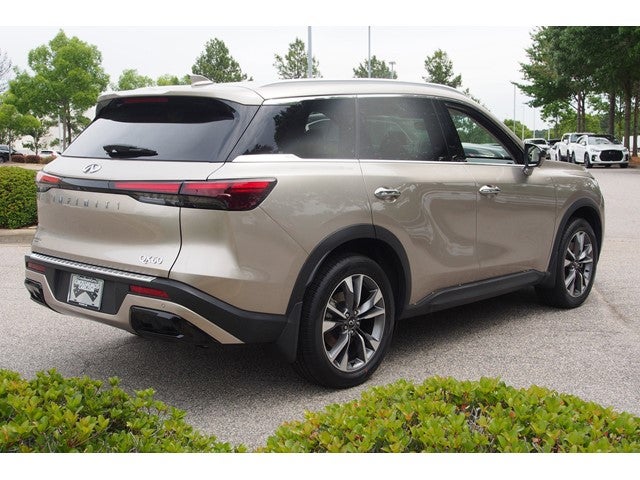 2024 INFINITI QX60 LUXE