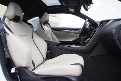 2022 INFINITI Q60 LUXE
