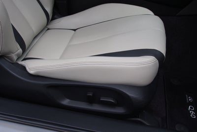 2022 INFINITI Q60 LUXE