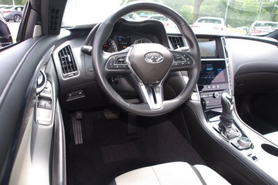 2022 INFINITI Q60 LUXE