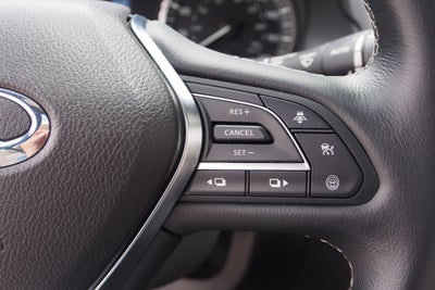 2022 INFINITI Q60 LUXE