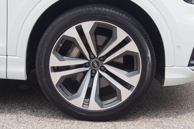 2022 Audi Q8 Premium Plus