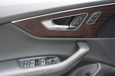 2022 Audi Q8 Premium Plus