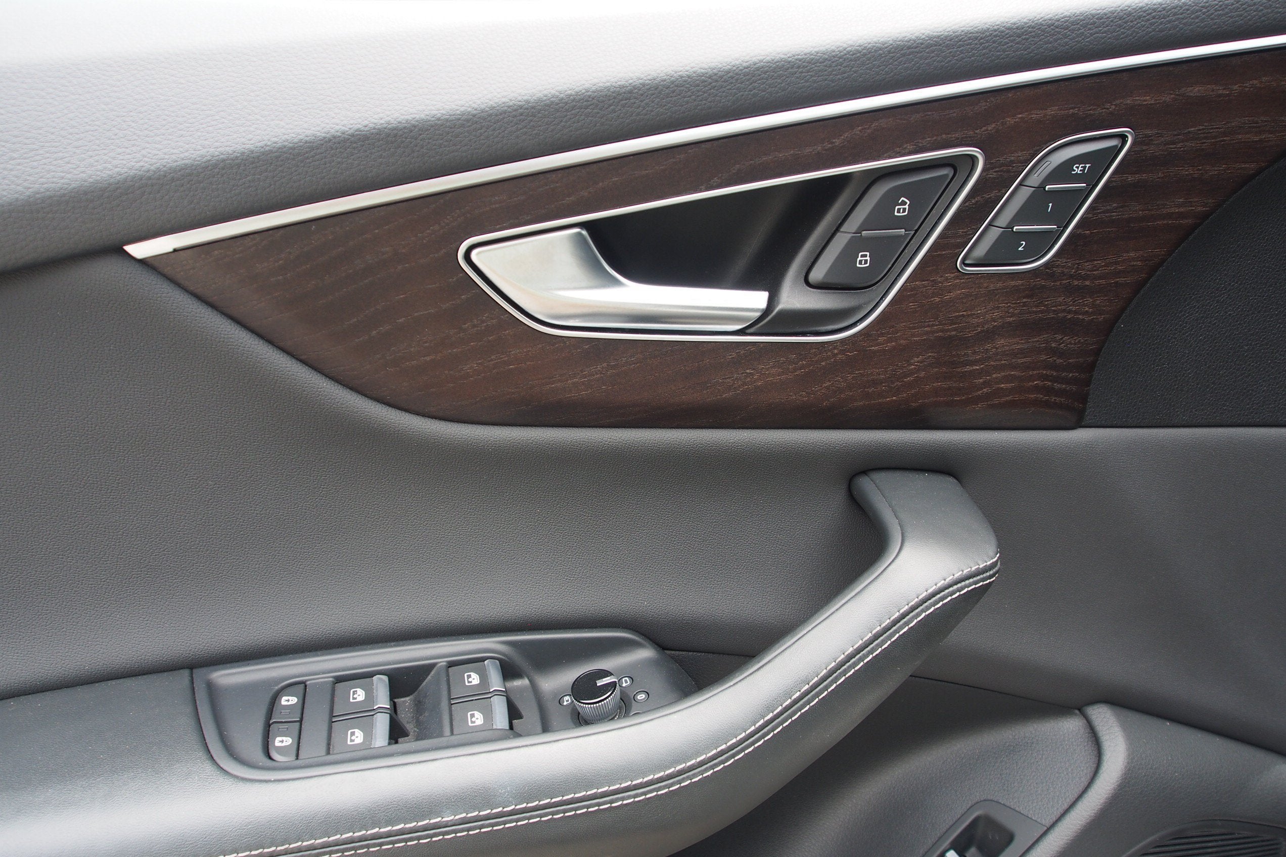 2022 Audi Q8 Premium Plus