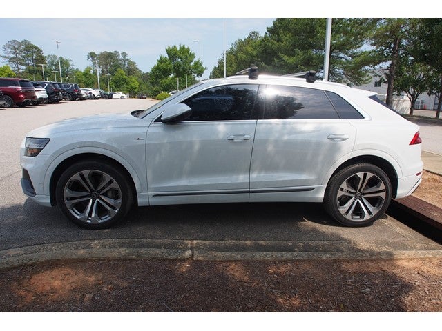 2022 Audi Q8 Premium Plus