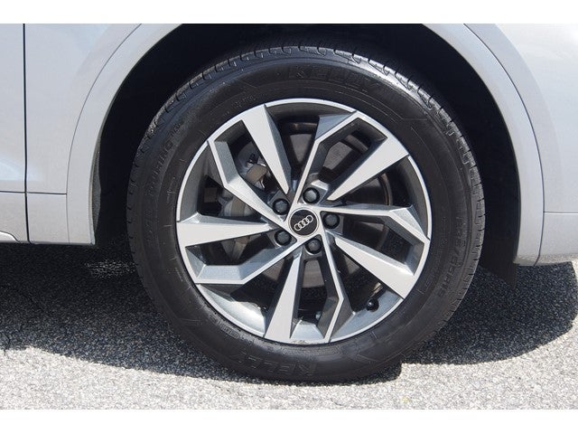 2023 Audi Q5 S line Premium