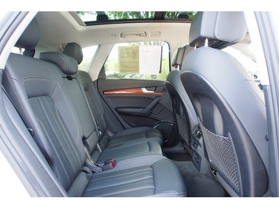 2023 Audi Q5 S line Premium