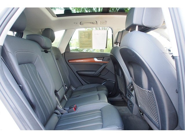 2023 Audi Q5 S line Premium