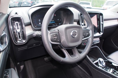2023 Volvo XC40 Plus Dark Theme