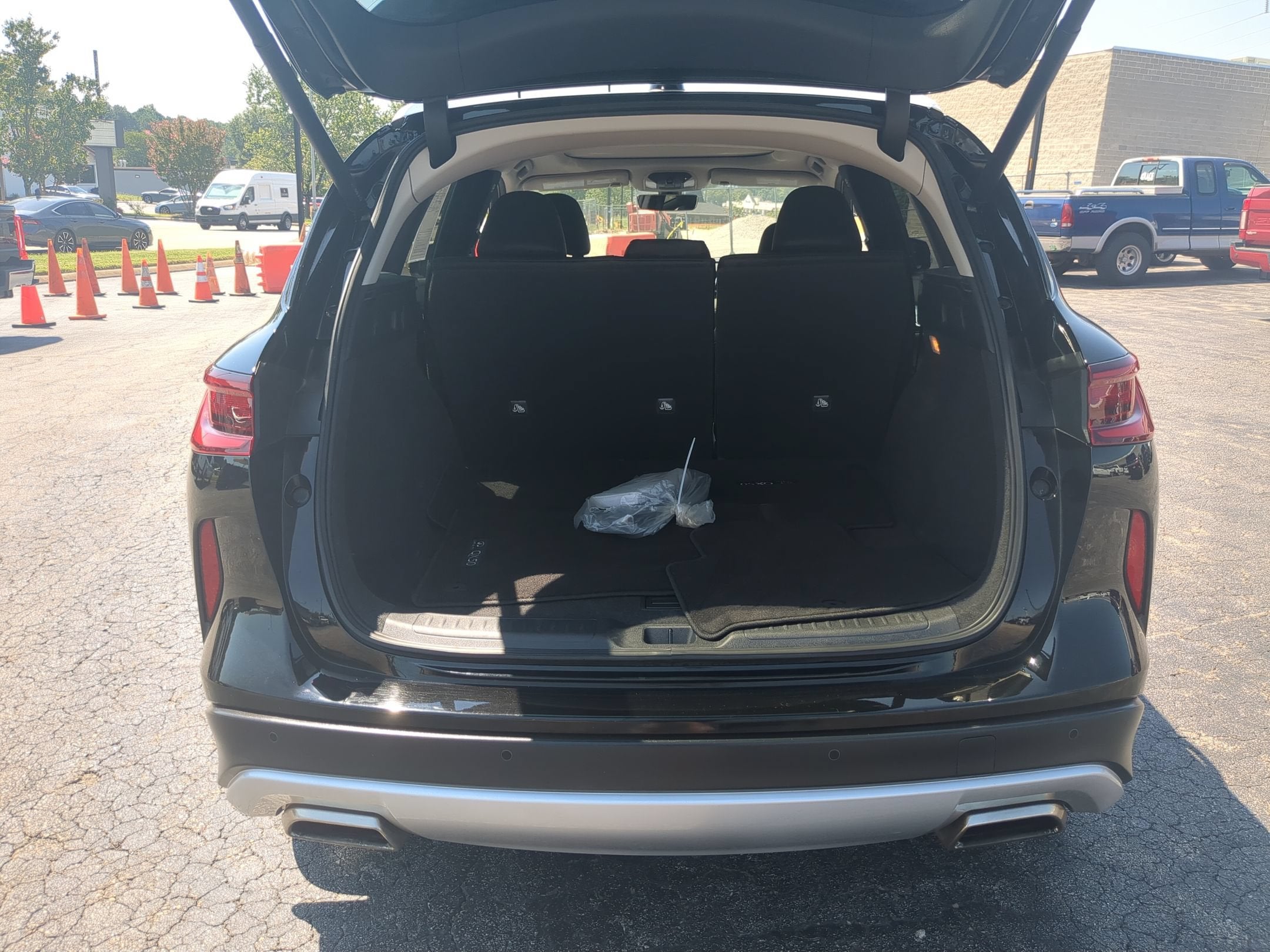 2025 INFINITI QX50 LUXE