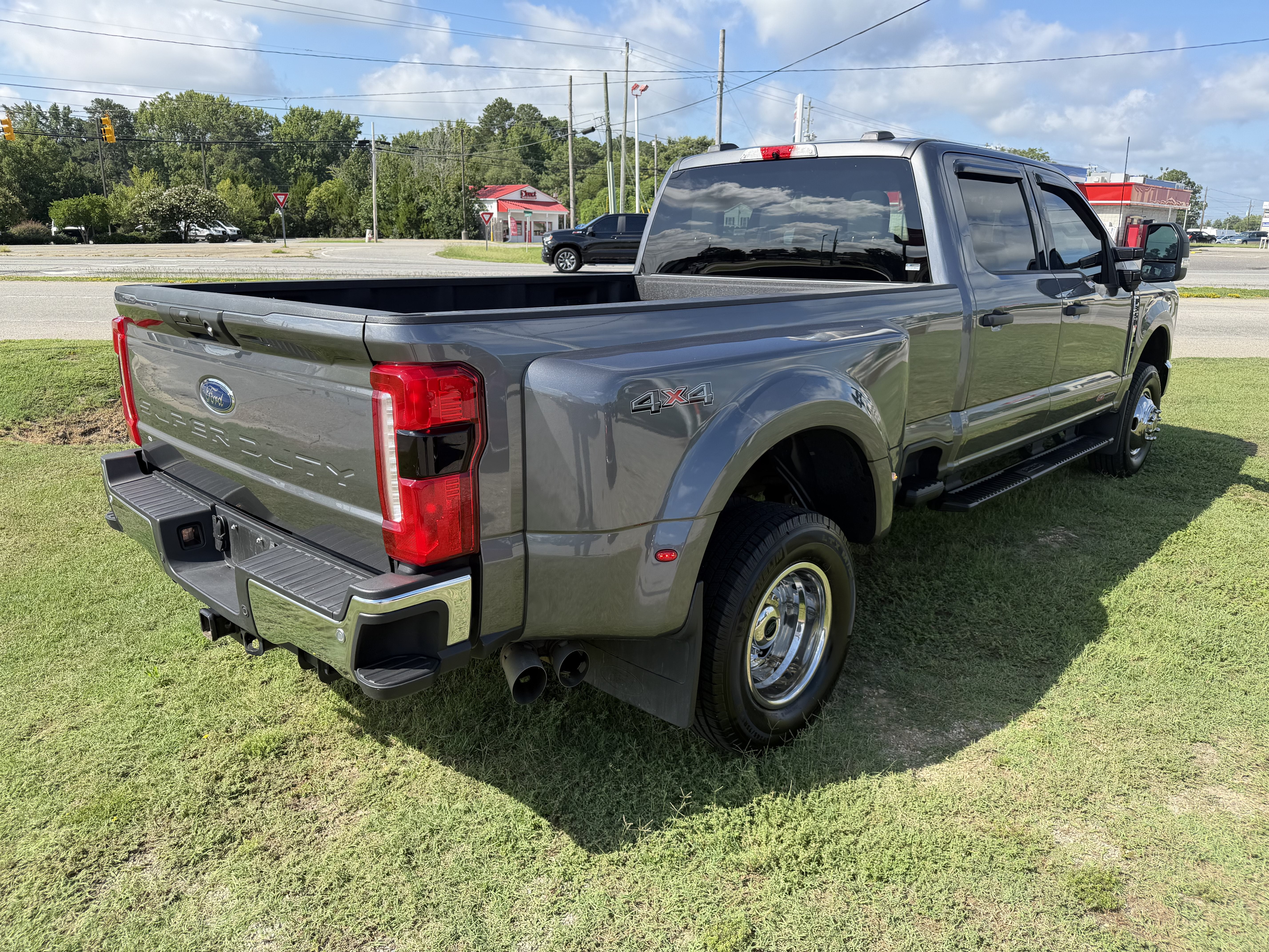 2025 Ford Super Duty F-350 DRW XLT