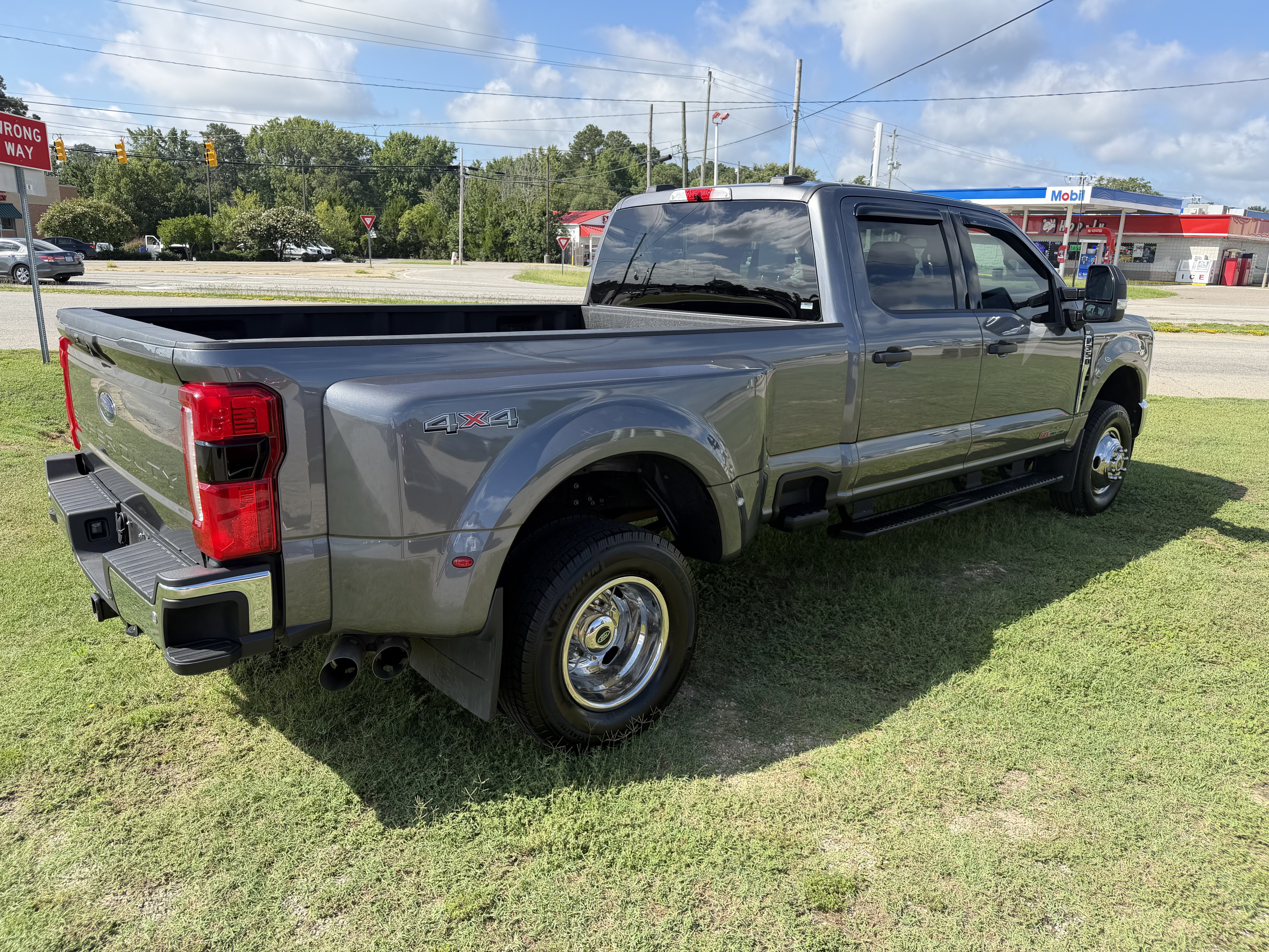 2025 Ford Super Duty F-350 DRW XLT