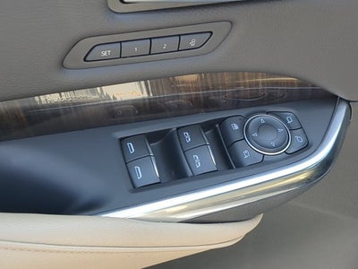 2024 Cadillac XT4 FWD Premium Luxury