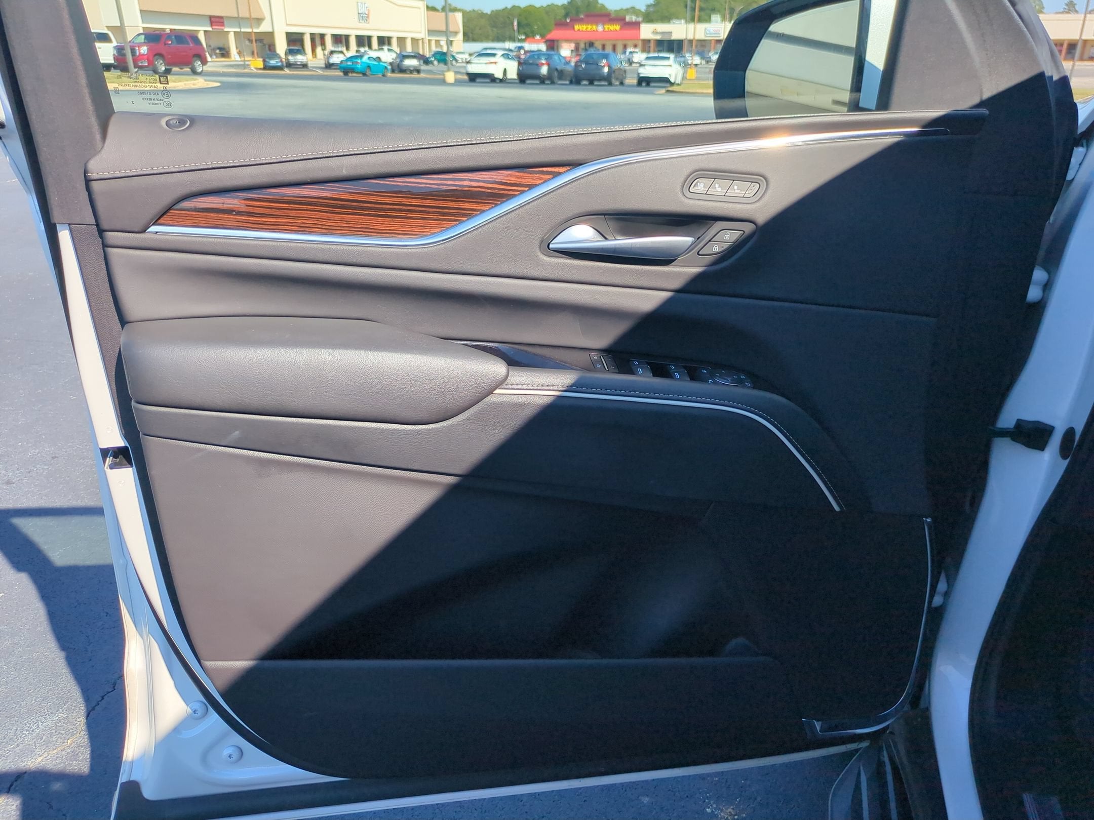 2023 Cadillac Escalade 4WD Premium Luxury
