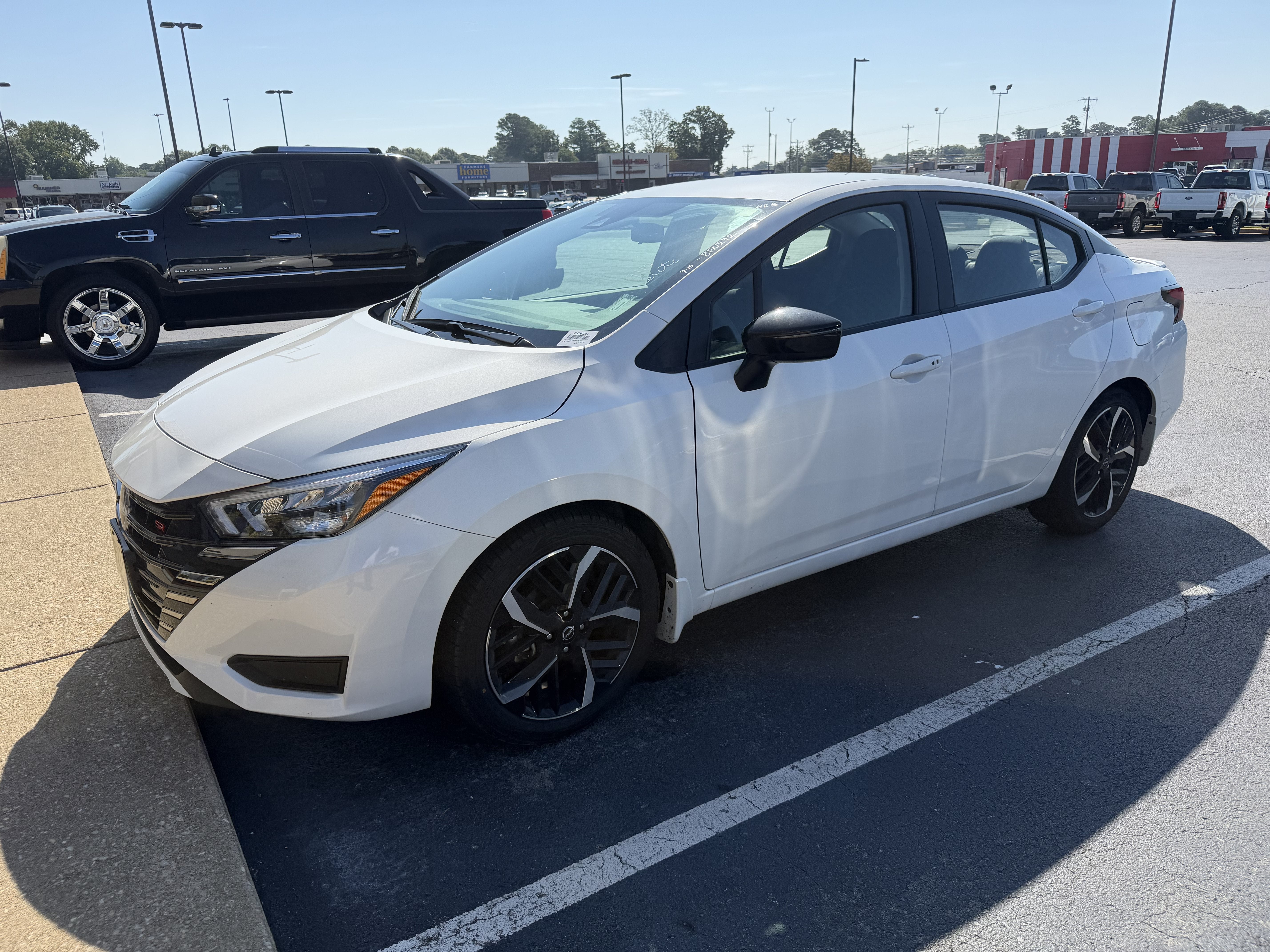 2024 Nissan Versa SR