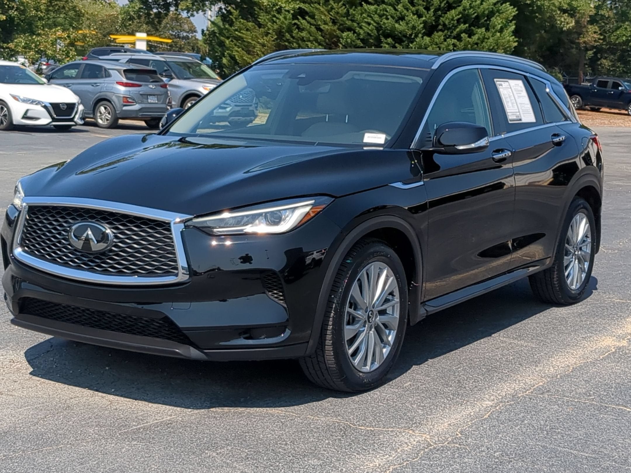 2023 INFINITI QX50 LUXE