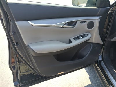 2023 INFINITI QX50 LUXE