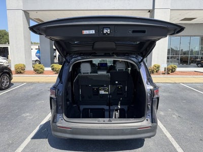 2025 Toyota Sienna XLE